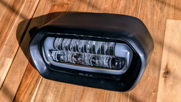 HARLEY DAVIDSON Fat Bob Headlight Conversion